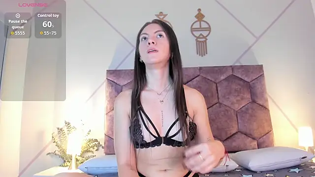 valeria becket online show from February 2026 07:50:02 PM