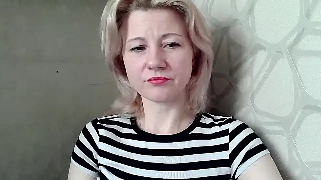 Kitti-Ellison online show from January 2026 08:41:01 AM