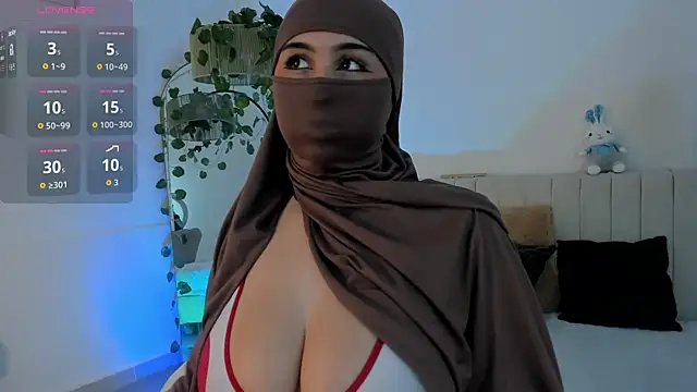 Snapshot of _Amirah chatting on July 2026 05:50:01 PM Amirah online show from July 2026 05:50:01 PM