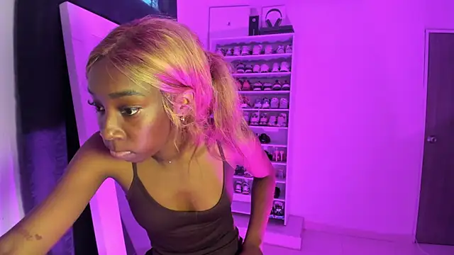 Snapshot of Amberprincess2 chatting on June 2026 07:57:02 PM Amberprincess2 online show from June 2026 07:57:02 PM
