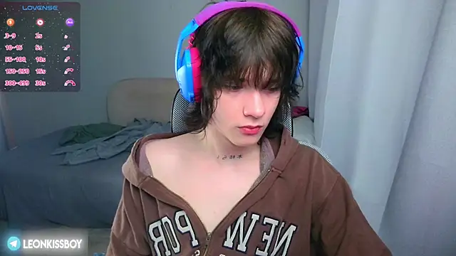 Snapshot of LeonBoykisser chatting on June 2026 08:41:01 PM LeonBoykisser online show from June 2026 08:41:01 PM