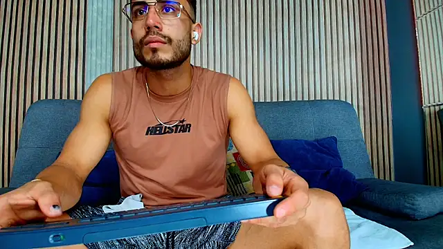 Vans Ross online show from February 2026 07:18:01 PM