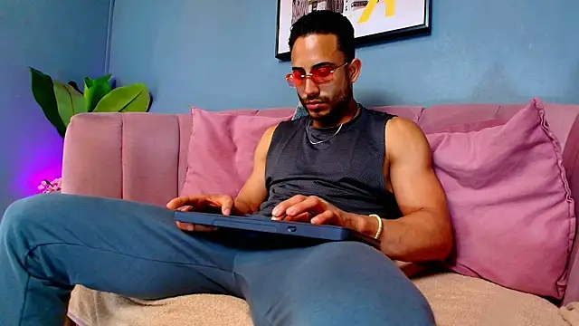 Vans Ross online show from March 2026 07:32:02 PM