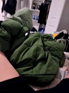 Snapshot of Tom32828 chatting on February 2026 07:20:02 AM Tom32828 online show from February 2026 07:20:02 AM