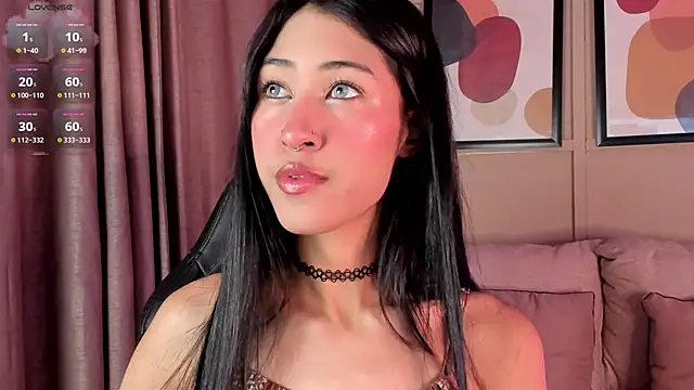 Snapshot of internett_sweetheart chatting on May 2026 06:31:02 AM internett sweetheart online show from May 2026 06:31:02 AM