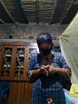 Hot Sweeti online show from March 2026 02:35:02 PM