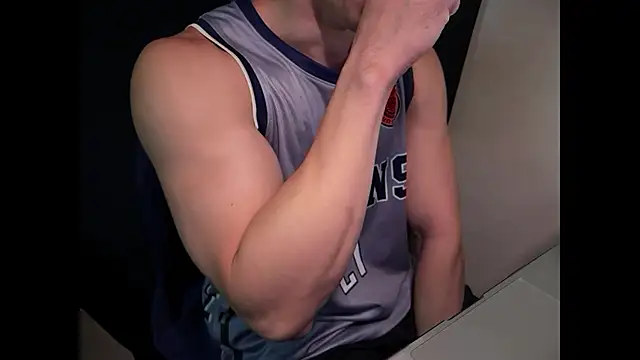 Snapshot of hao105 chatting on February 2026 03:08:01 PM hao105 online show from February 2026 03:08:01 PM