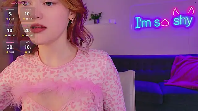 Snapshot of Lily_Mio chatting on June 2026 09:25:02 PM Lily Mio online show from June 2026 09:25:02 PM