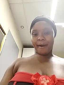 LUNAARXO1 online show from March 2026 02:26:01 AM