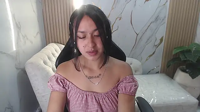 Snapshot of Kendall_b chatting on January 2026 12:21:01 PM Kendall b online show from January 2026 12:21:01 PM