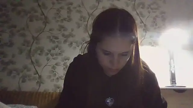 Snapshot of NyraLuna chatting on May 2026 09:20:01 PM NyraLuna online show from May 2026 09:20:01 PM