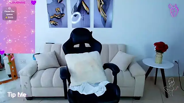 Cristina Ferreir online show from April 2026 08:13:02 PM