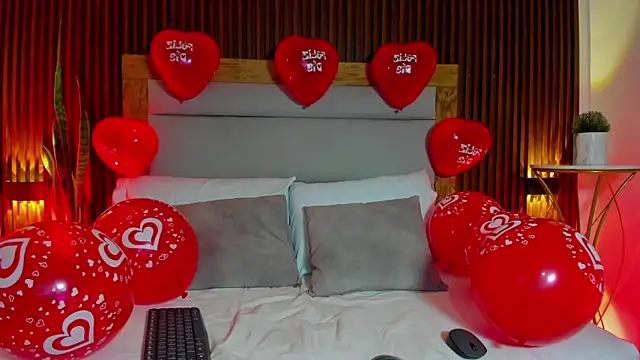 Snapshot of ivette_swan chatting on February 2026 01:08:02 PM ivette swan online show from February 2026 01:08:02 PM