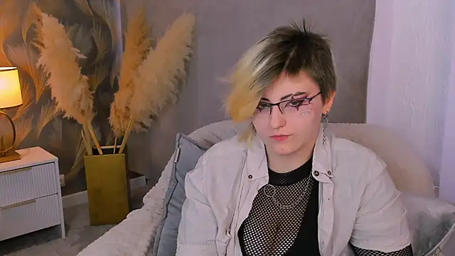 Snapshot of ABSI_GLITCH chatting on February 2026 11:08:02 AM ABSI GLITCH online show from February 2026 11:08:02 AM