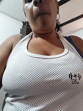 Zeyllyjhonson online show from June 2026 03:12:01 PM