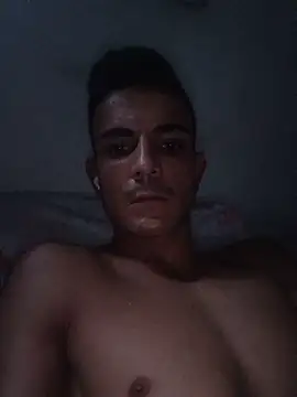 Lcmendes27 online show from May 2026 07:45:02 PM