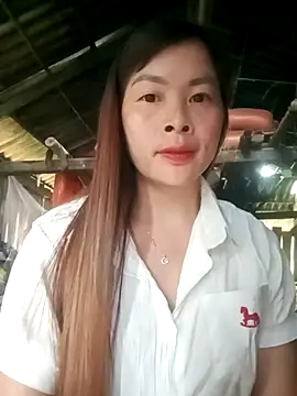 Bling sexy online show from April 2026 11:32:01 PM