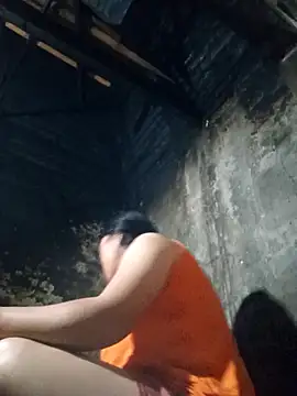 Snapshot of LISAA-6969 chatting on April 2026 11:24:01 PM LISAA-6969 online show from April 2026 11:24:01 PM