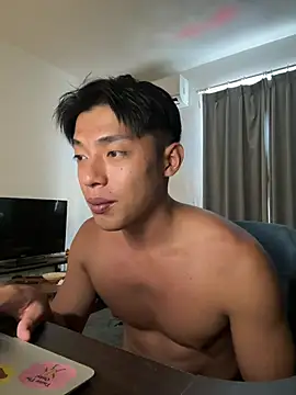 Snapshot of Yooo17 chatting on June 2026 07:47:02 AM Yooo17 online show from June 2026 07:47:02 AM