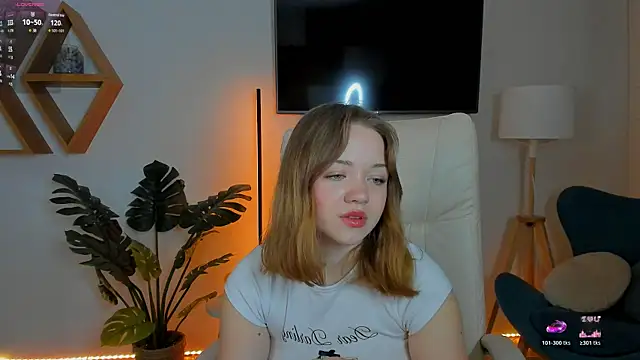 Snapshot of Kiss_Moon chatting on February 2026 07:12:02 PM Kiss Moon online show from February 2026 07:12:02 PM