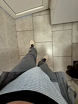 vali23 online show from February 2026 11:22:02 AM