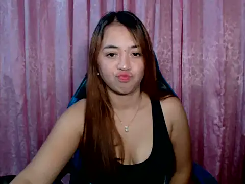 Snapshot of pinay_mayahiga chatting on April 2026 02:00:02 PM pinay mayahiga online show from April 2026 02:00:02 PM
