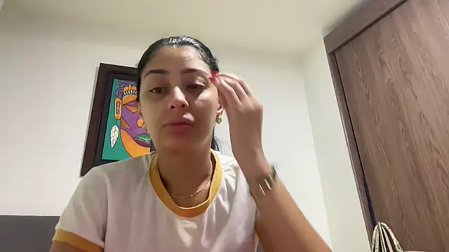 AbrilSantosxo online show from June 2026 01:45:02 PM