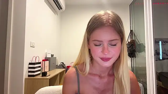 Snapshot of Slay_Swag chatting on February 2026 10:26:02 AM Slay Swag online show from February 2026 10:26:02 AM