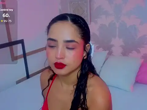 Snapshot of Emma_Thompssonn chatting on June 2026 12:15:01 PM Emma Thompssonn online show from June 2026 12:15:01 PM
