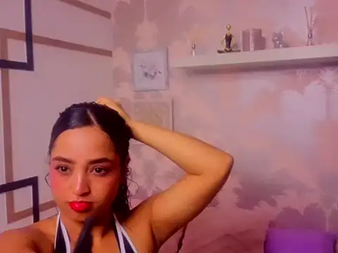 Snapshot of Emma_Thompssonn chatting on June 2026 12:25:02 PM Emma Thompssonn online show from June 2026 12:25:02 PM
