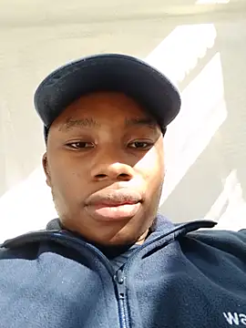 Snapshot of niveyguy chatting on May 2026 11:07:01 AM niveyguy online show from May 2026 11:07:01 AM