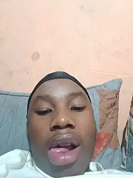 Snapshot of niveyguy chatting on July 2026 09:39:02 PM niveyguy online show from July 2026 09:39:02 PM