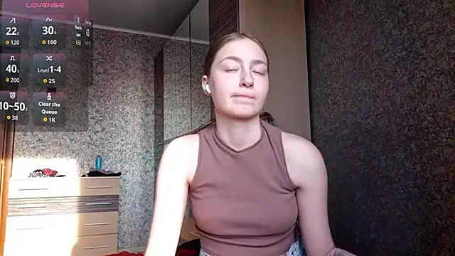 Snapshot of MousyHello chatting on February 2026 09:46:01 AM MousyHello online show from February 2026 09:46:01 AM