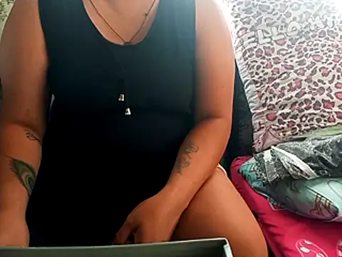 Snapshot of queen_lovely69 chatting on June 2026 04:57:01 AM queen lovely69 online show from June 2026 04:57:01 AM