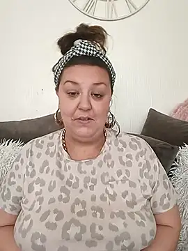 Nova-iswiserx online show from March 2026 01:23:02 PM