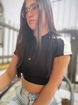 StrawberryPink  online show from March 2026 11:27:02 AM