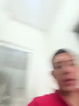 santiObrero online show from April 2026 07:36:02 PM