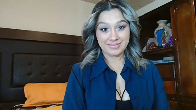 aitanalove  online show from May 2026 10:40:02 PM