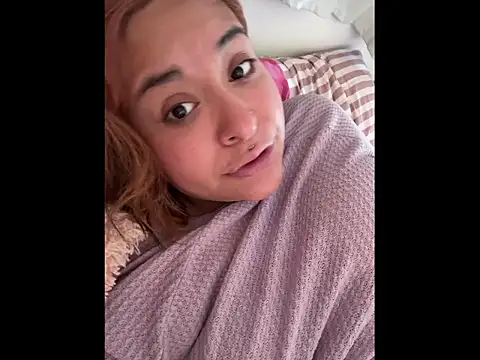 Nailealipsglossy online show from February 2026 03:08:01 PM