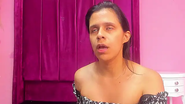 mitzukywinteer online show from April 2026 08:02:02 PM