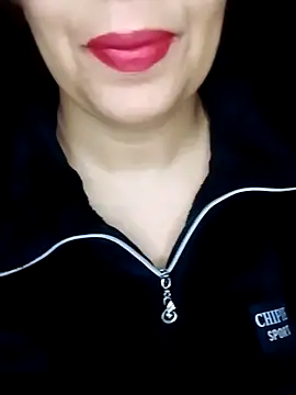 Snapshot of Naughty-Yousra chatting on February 2026 08:44:02 AM Naughty-Yousra online show from February 2026 08:44:02 AM