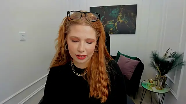 Snapshot of SweetDaylight chatting on May 2026 07:20:01 PM SweetDaylight online show from May 2026 07:20:01 PM
