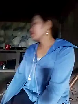 lia-coy online show from March 2026 03:00:02 AM