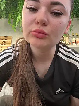 Snapshot of JennyXCherry chatting on April 2026 09:01:02 AM JennyXCherry online show from April 2026 09:01:02 AM