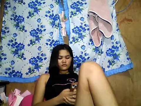 PinaySkinnyJust18 online show from June 2026 10:17:02 AM