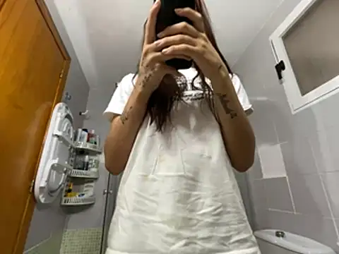 Lily WellGifted online show from June 2026 12:42:02 PM
