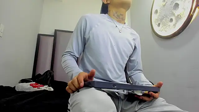 Dogan Renzo0 online show from February 2026 11:42:01 AM