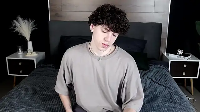 Snapshot of TylerGibson chatting on February 2026 03:03:02 AM TylerGibson online show from February 2026 03:03:02 AM