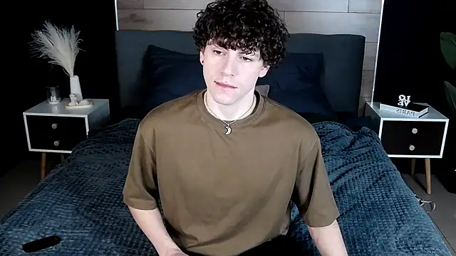 Snapshot of TylerGibson chatting on February 2026 03:40:02 AM TylerGibson online show from February 2026 03:40:02 AM