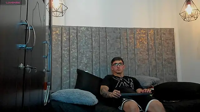 Calvin Hunter online show from March 2026 12:59:01 AM